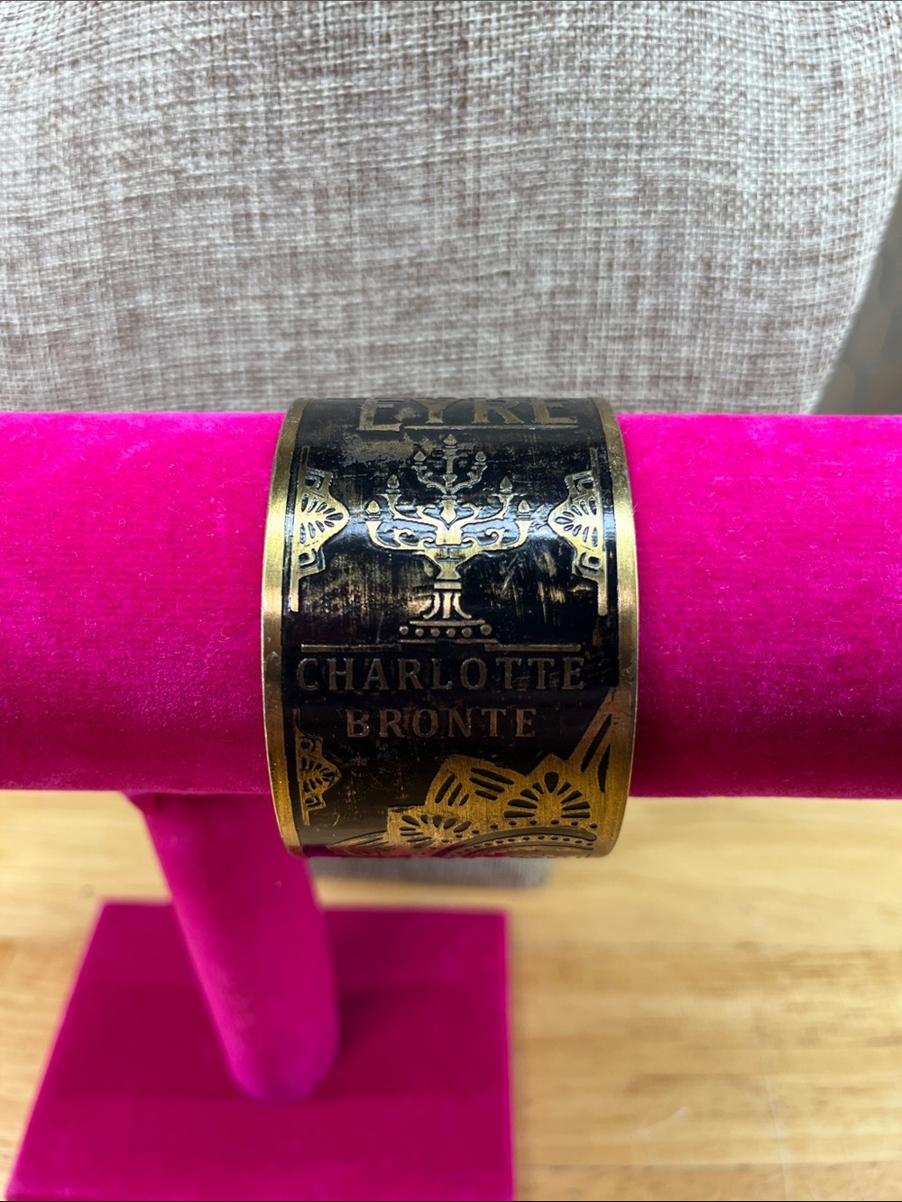 Jane Eyre Charlotte Brontë Brass Cuff Bracelet in Antique Gold - Picture 4 of 9